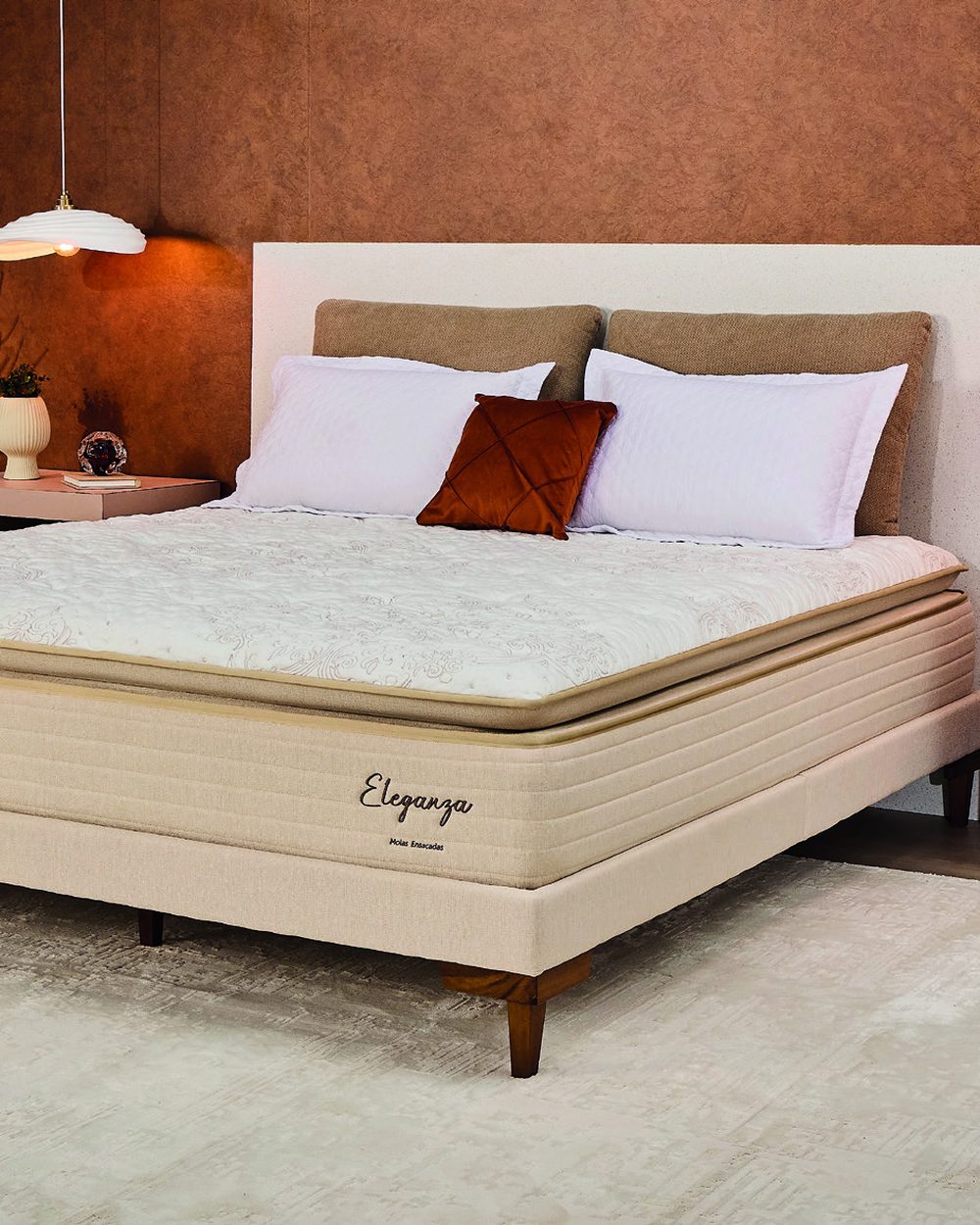 Colchão Eleganza, da Linha Prestige Prorelax, em quarto de casal